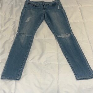 Gap Women's Blue Distressed Jeans size 6